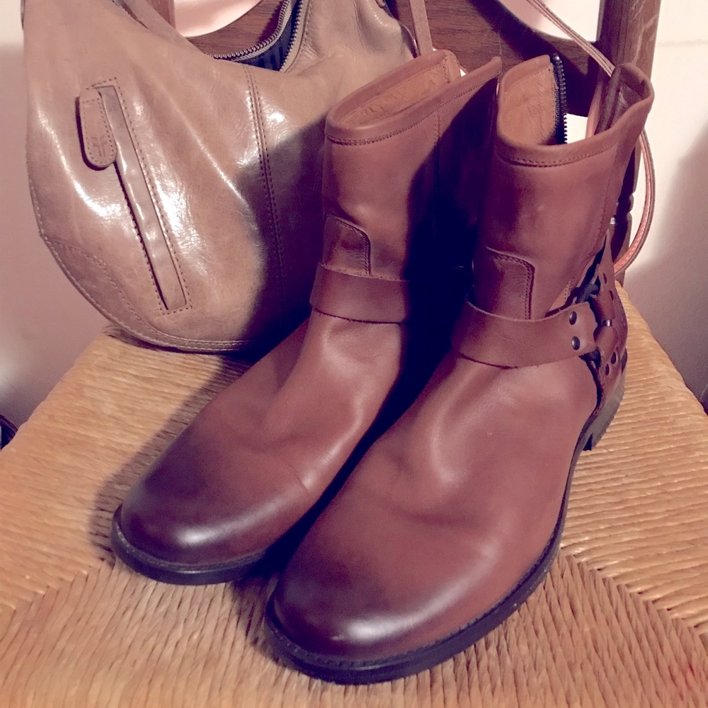 Like New Frye Philip harness Cognac boots